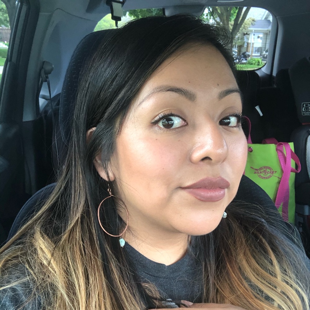 Meet your Posher, Noemi